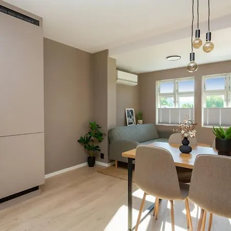Appartement 2 Bedroom - Walking Distance To The Technology Park, Center & Uni - Fully Furnished *