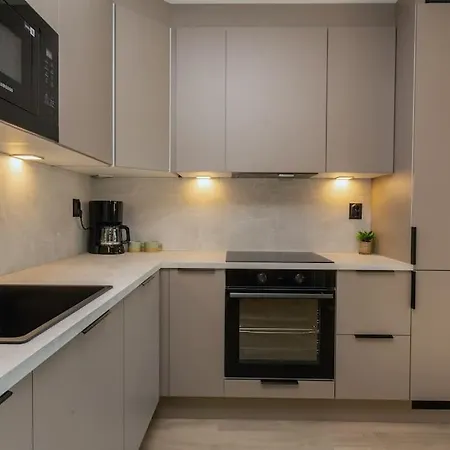 Apartamento 2 Bedroom - Walking Distance To The Technology Park, Center & Uni - Fully Furnished *