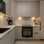 Lägenhet 2 Bedroom - Walking Distance To The Technology Park, Center & Uni - Fully Furnished *