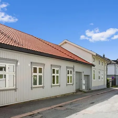 2 Bedroom - Walking Distance To The Technology Park, Center & Uni - Fully Furnished